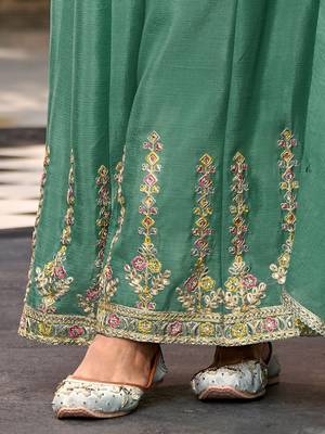 Floral Embroidered Sequinned V-Neck A-Line Kurta With Palazzos & Dupatta 7