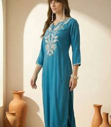 Women Ethnic Motifs Embroidered Regular Thread Work Kurta with Trousers