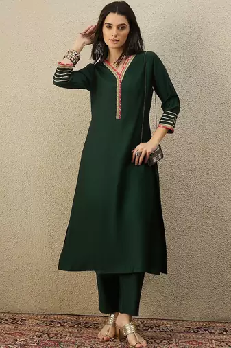 Women Regular Gotta Patti Liva Kurta with Trousers