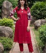 Women Embroidered Pleated Thread Work Pure Cotton Kurta with Trousers