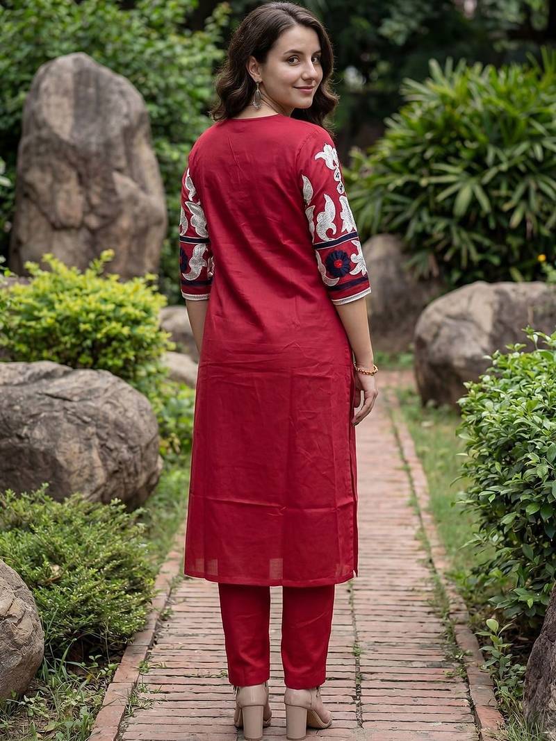 Women Embroidered Pleated Thread Work Pure Cotton Kurta with Trousers