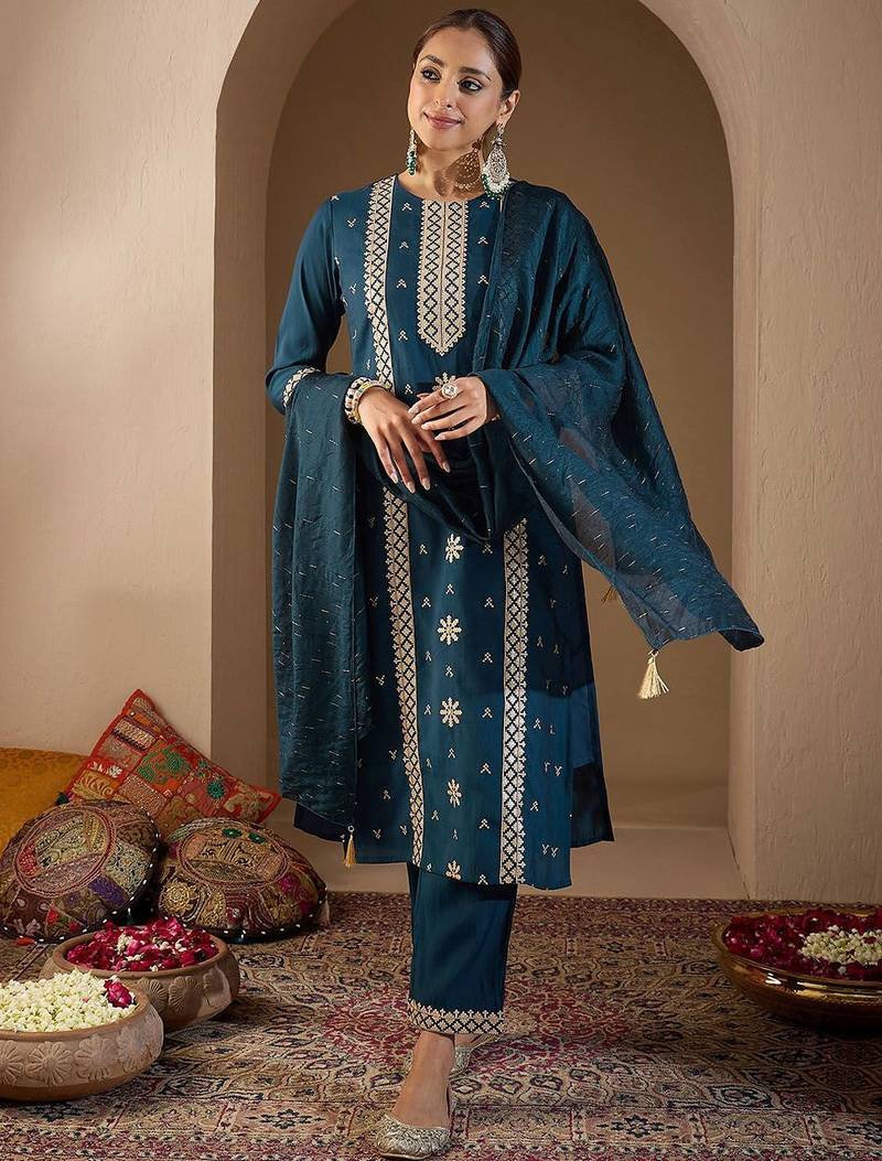 Women Ethnic Motifs Embroidered Regular Sequinned Kurta with Trousers & With Dupatta
