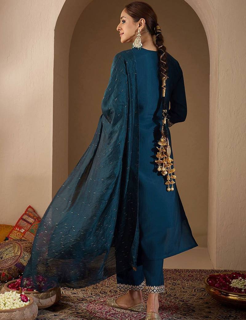 Women Ethnic Motifs Embroidered Regular Sequinned Kurta with Trousers & With Dupatta