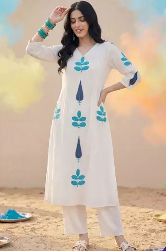 Women Ethnic Motifs Embroidered Regular Pure Cotton Kurta with Trousers