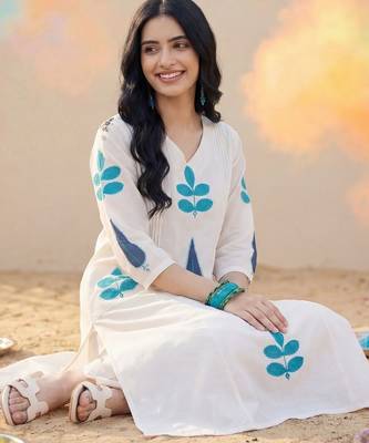 Women Ethnic Motifs Embroidered Regular Pure Cotton Kurta with Trousers 4