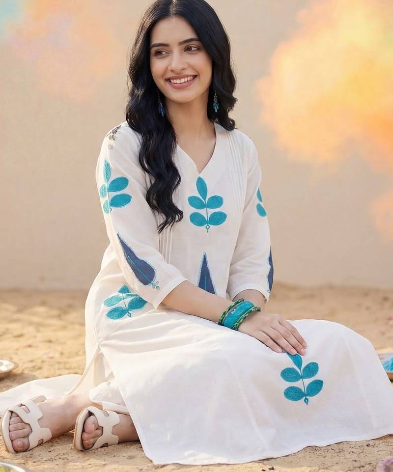 Women Ethnic Motifs Embroidered Regular Pure Cotton Kurta with Trousers