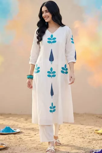 Women Ethnic Motifs Embroidered Regular Pure Cotton Kurta with Trousers