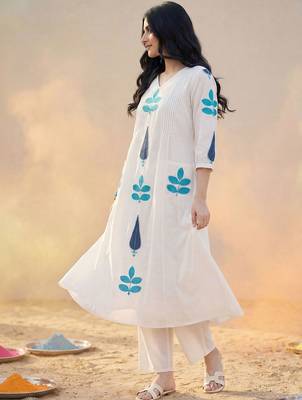 Women Ethnic Motifs Embroidered Regular Pure Cotton Kurta with Trousers 6