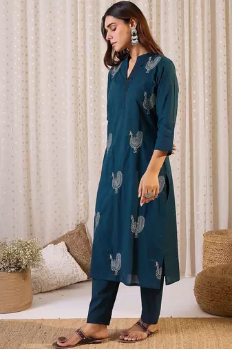 Women Ethnic Motifs Embroidered Regular Thread Work Pure Cotton Kurta with Trousers