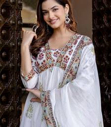 Floral Printed Empire Pure Cotton A-Line Kurta With Trousers & Dupatta
