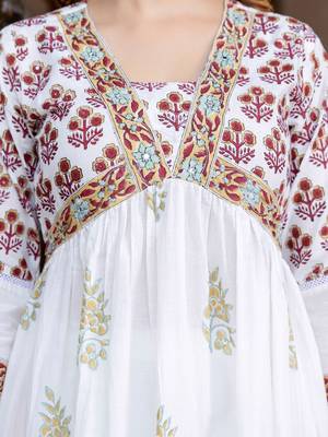 Floral Printed Empire Pure Cotton A-Line Kurta With Trousers & Dupatta 3