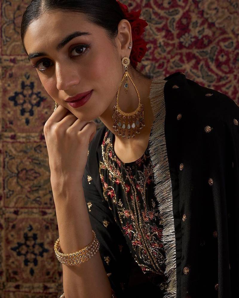Ethnic Motifs Embroidered Straight Thread Work Kurta With Patiala & Dupatta