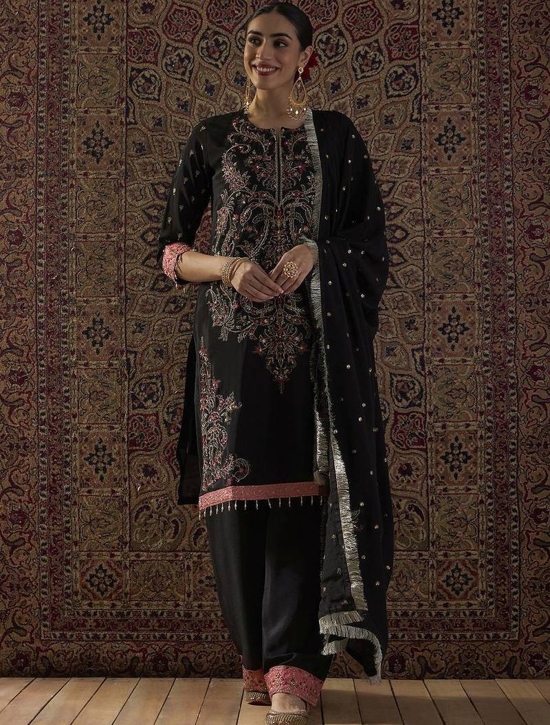 Ethnic Motifs Embroidered Straight Thread Work Kurta With Patiala & Dupatta