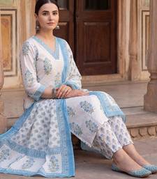 Women Floral Printed Regular Sequinned Pure Cotton Kurta with Trousers & With Dupatta