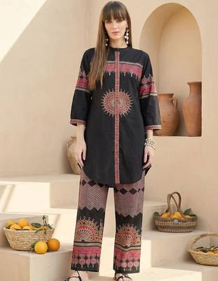 Women Ethnic Motifs Printed Regular Pure Cotton Kurta with Palazzos 1