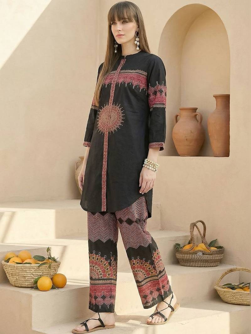 Women Ethnic Motifs Printed Regular Pure Cotton Kurta with Palazzos