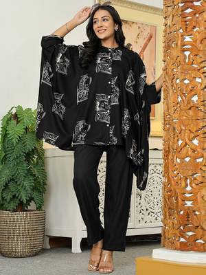 Women Printed Kaftan Kurta with Trousers 5