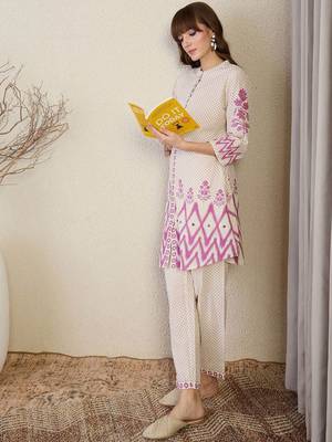 Floral Printed Mandarin Collar Straight Kurta With Trousers 5
