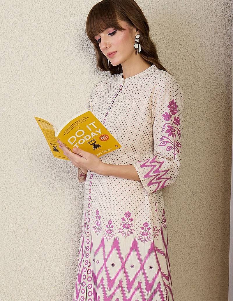Floral Printed Mandarin Collar Straight Kurta With Trousers