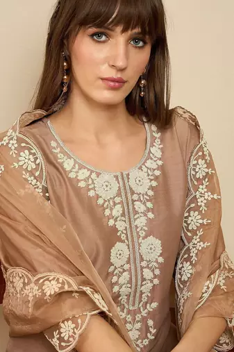Floral Yoke Design Thread Work Straight Kurta With Trousers & Dupatta