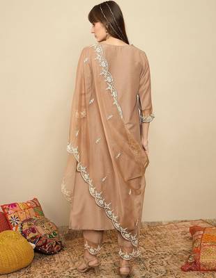 Floral Yoke Design Thread Work Straight Kurta With Trousers & Dupatta 4
