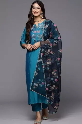 Women Floral Embroidered Regular Thread Work Kurta with Trousers & With Dupatta