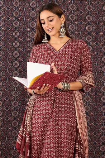 Ethnic Motifs Printed Sequinned Pure Cotton Kurta With Trousers & Dupatta