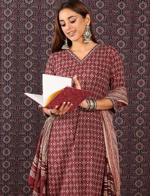 Ethnic Motifs Printed Sequinned Pure Cotton Kurta With Trousers & Dupatta 1