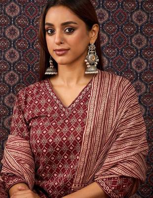 Ethnic Motifs Printed Sequinned Pure Cotton Kurta With Trousers & Dupatta 3