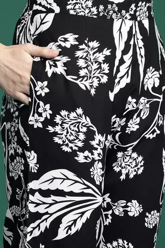 Floral Printed Kurta with Trousers