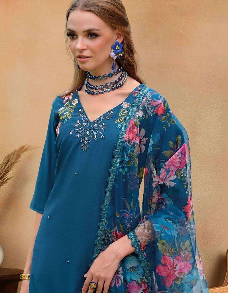 Women Floral Embroidered Regular Thread Work Liva Kurta with Trousers & With Dupatta