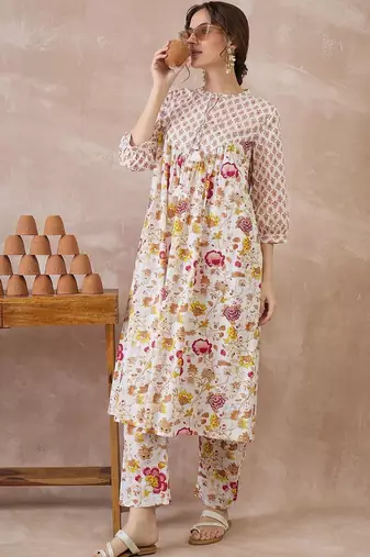 Women Floral Printed Empire Pure Cotton Kurta with Trousers