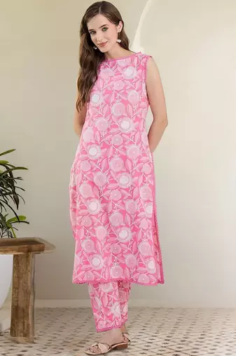 Women Floral Printed Regular Pure Cotton Kurta with Trousers