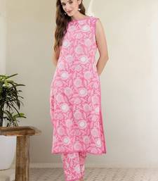Women Floral Printed Regular  Cotton Kurta with Trousers