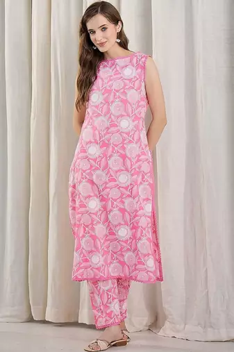 Women Floral Printed Regular Pure Cotton Kurta with Trousers
