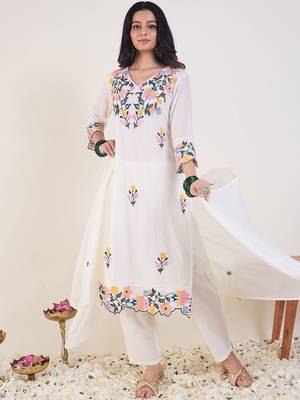Floral Embroidered Thread Work Pure Cotton Kurta With Trousers & Dupatta 4