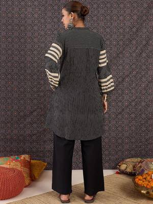 Women Printed Regular Pure Cotton Kurta with Trousers 4