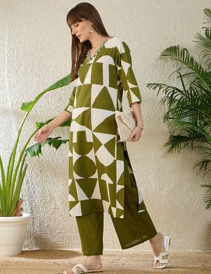 Women Printed Regular Beads and Stones Pure Cotton Kurta with Palazzos 1
