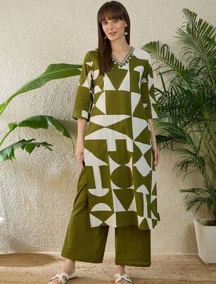 Women Printed Regular Beads and Stones Pure Cotton Kurta with Palazzos 2