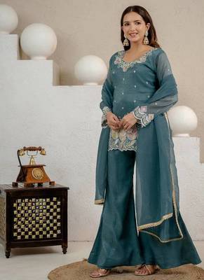 Teal heavy crunchy silk blend palazzo suit 1