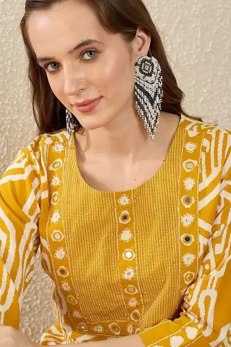 Women Printed Regular Mirror Work Pure Cotton Kurta with Trousers