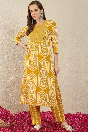 Women Printed Regular Mirror Work Pure Cotton Kurta with Trousers