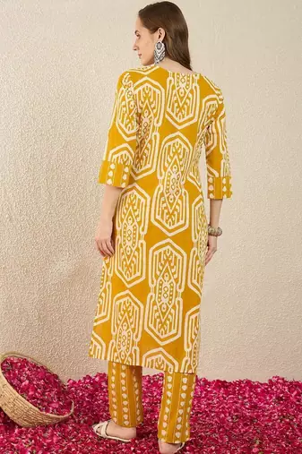 Women Printed Regular Mirror Work Pure Cotton Kurta with Trousers