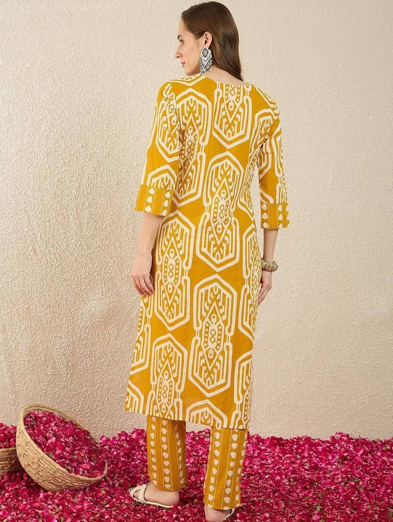 Women Printed Regular Mirror Work Pure Cotton Kurta with Trousers