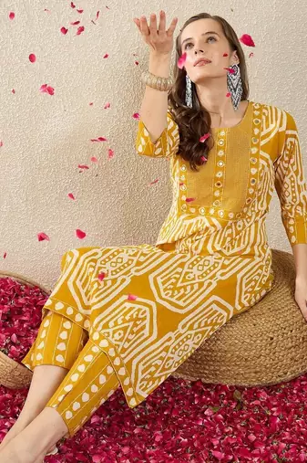 Women Printed Regular Mirror Work Pure Cotton Kurta with Trousers