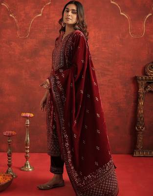 Women Ethnic Motifs Embroidered Kurta with Trousers & Dupatta 5