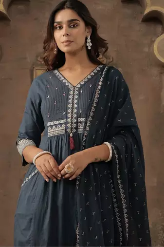 Motifs Embroidered Pure Cotton V-Neck Straight Kurta With Trousers & Dupatta