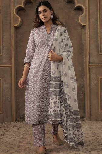 Women Ethnic Motifs Printed Cotton Kurta with Trousers & Dupatta