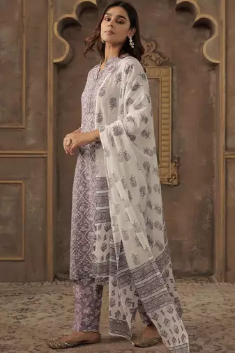 Women Ethnic Motifs Printed Cotton Kurta with Trousers & Dupatta