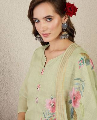 Women Floral Embroidered Cotton Kurta with Trousers & Dupatta 2